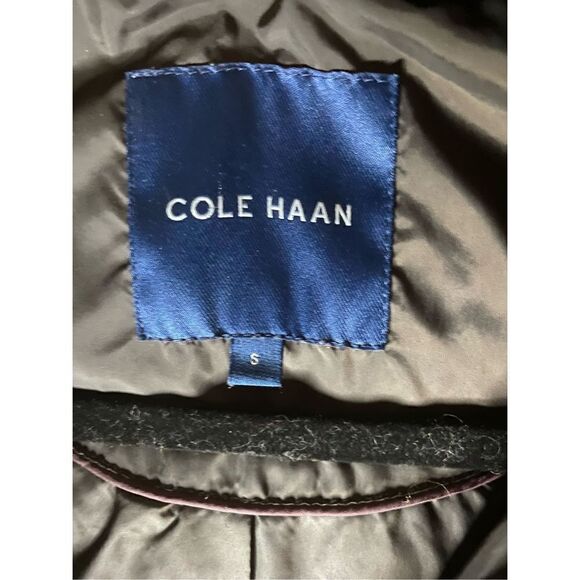 Cole Haan, women’s down filled hooded, winter coat size small - Picture 5 of 6
